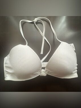Shade & Shore White Ribbed Halter Bikini Top with Front Knot